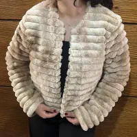 کراپ کاپشن خز