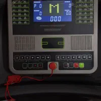 تردمیل بسیار تمیز و کم کار