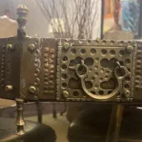 منقل برنجی قاجاری با قطر ۴۴ سانت|کلکسیون اشیاء عتیقه|کرمان, |دیوار