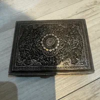 جعبه نقره قلم‌زنی حرفه‌ای کار دست، اصیل و ارزشمند