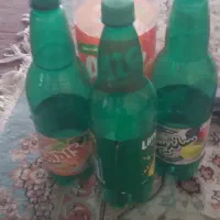 بطری داره کسی