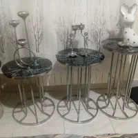 جلو مبلی و سه تا میز عسلی سالمه سالم