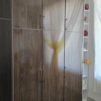 ۲ عدد کمد دیواری و لوستر و آینه و کنسول