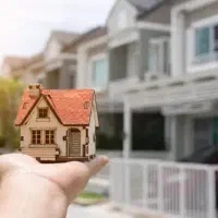 ۹۵ متر/نوساز/فول امکانات/دوخوابه/خوش نقشه
