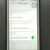 گوشی آیفون se