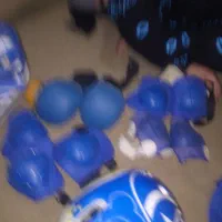 اسکیت باکلاه وزانوبند