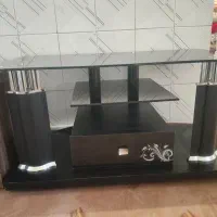 میز تلویزون شیشه ای