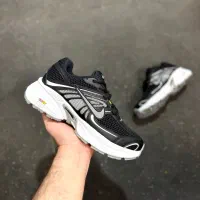 کتونی نایک موتو Nike moto 2kکفش رانینگ ورزشی|کیف، کفش، کمربند|تهران, نعمتآباد|دیوار