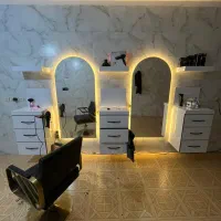 آینه و دکور آرایشگاه