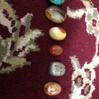 عقیق یمانی و یک فیروزه نیشابور اصل