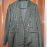 چند عدد کت مردانه|لباس|قائن, |دیوار