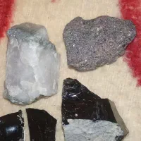 5عدد سنگ قیمتی بفروش می‌رسد