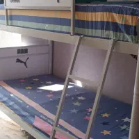 تخت دوطبقه فلزی