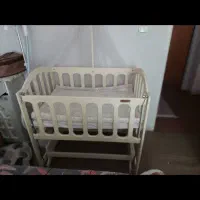 تخت  کنار مادر|تخت و صندلی بچه|همدان, |دیوار