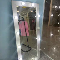 آینه قدی لامپی