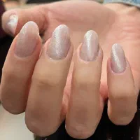 کاشت و ترمیم ناخن تخصصی با مواد درجه یک