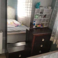 میز توالت و آینه