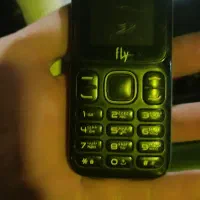 یک عدد گوشی ساده دوربین دار