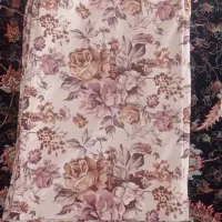 روبالشتی مخمل