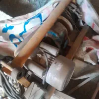 بالابر جک و لوازم قالب بندی و اره فارسی بر صندوقی