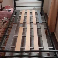 تخت یک نفره فلزی