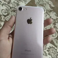 گوشی اپل ۷