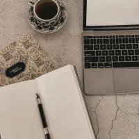 استخدام منشی پاسخگوتلفن غیرحضوری