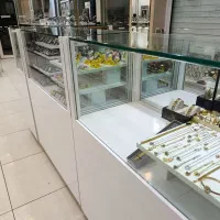 ویترین دکور مغازه بوتیک کمد