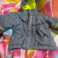 فرش و کفش و کاپشن پسرونه و بقیه وسایل