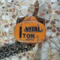 جرثقیل سقفی و گیره رومیزی