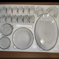 سرویس چینی زرین درجه یک نو ۱۰۲پارچ