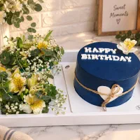 پک هدیه گل و کیک مناسبتی
