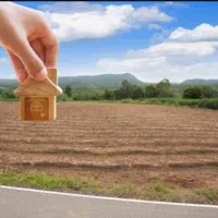 تغییر کاربری . بنیاد و روستا و شهر