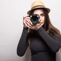 عکاس خانم در کلینیک زیبایی