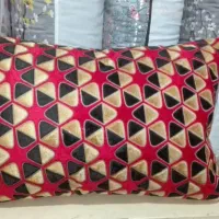 رو متکا فقط دونه ای 80