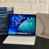 iPad Pro 12.9 M2 256GB با لوازم کامل
