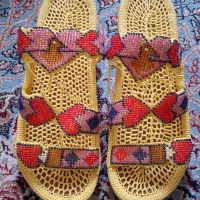 یک جفت کفش زنونه زندان باف