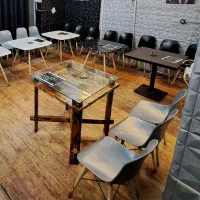 صندلی رستورانی|میز و صندلی غذاخوری|تهران, فلسطین (میدان انقلاب)|دیوار