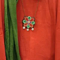 گردنبند سوزندوزی رومانتویی