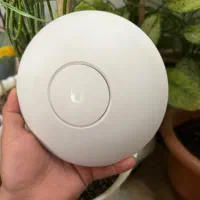 اکسس پوینت یوبیکیوتی مدل UniFi UAP-AC-LR