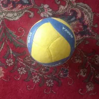توپ والیبال