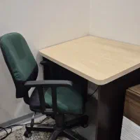 میز تحریر و صندلی
