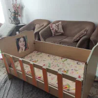 تخت و پرده اتاق کودک