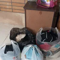 مقدار زیادی لباس و کفش|لباس|اصفهان, پروین|دیوار