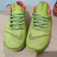 دو تا کفش فوتبال استوک و دبل|تجهیزات ورزشی|بهارستان, |دیوار