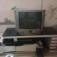 میز تلویزیون یونیک در حد نو کم کار قیمت مناسب