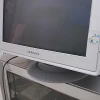 مانیتور کامپیوتر یکسال ضمانت