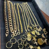 خریدطلادرمغازه(بدون فاکتور)درخدمت مشتری ها