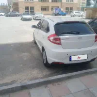 ام وی ام ۳۱۵ نیو هاچ بگ