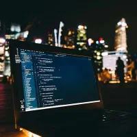 استخدام برنامه نویس